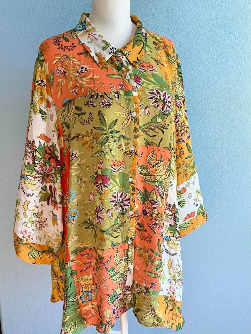 Rose + Olive Multifloral Olive and Orange Tunic Length Blouse NWOT Size 2X